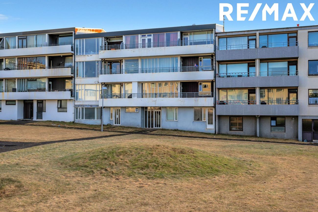 Hraunbær 58, 110 Reykjavík