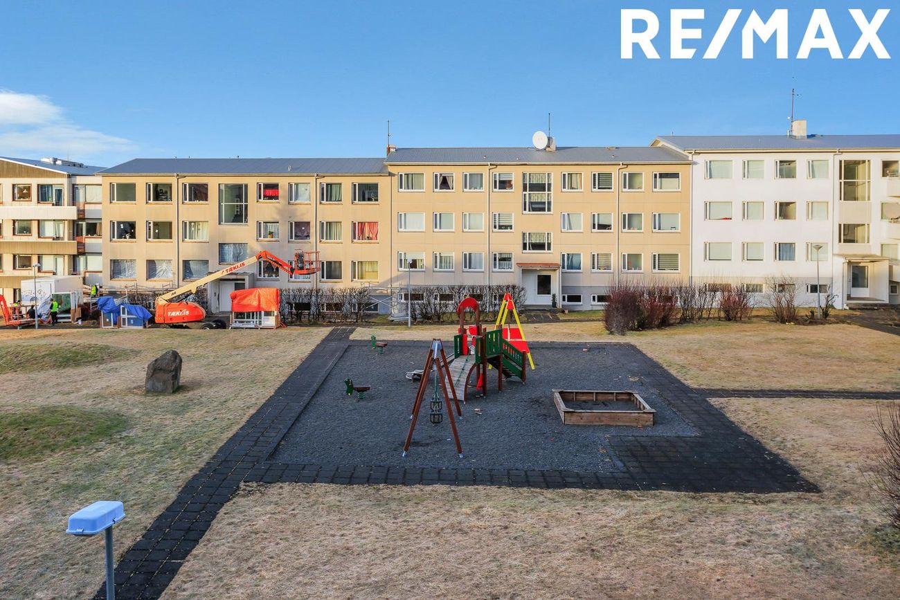 Hraunbær 58, 110 Reykjavík