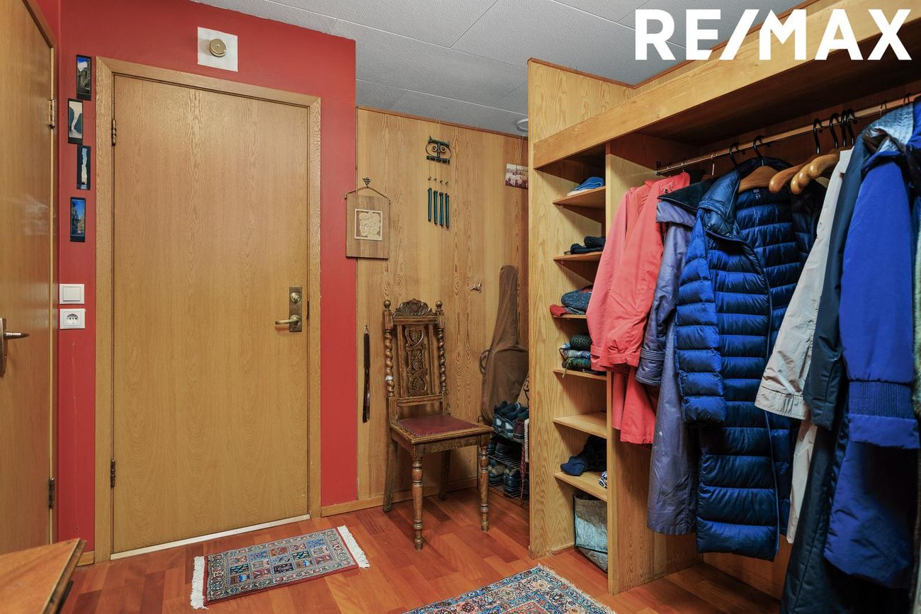 Hraunbær 58, 110 Reykjavík