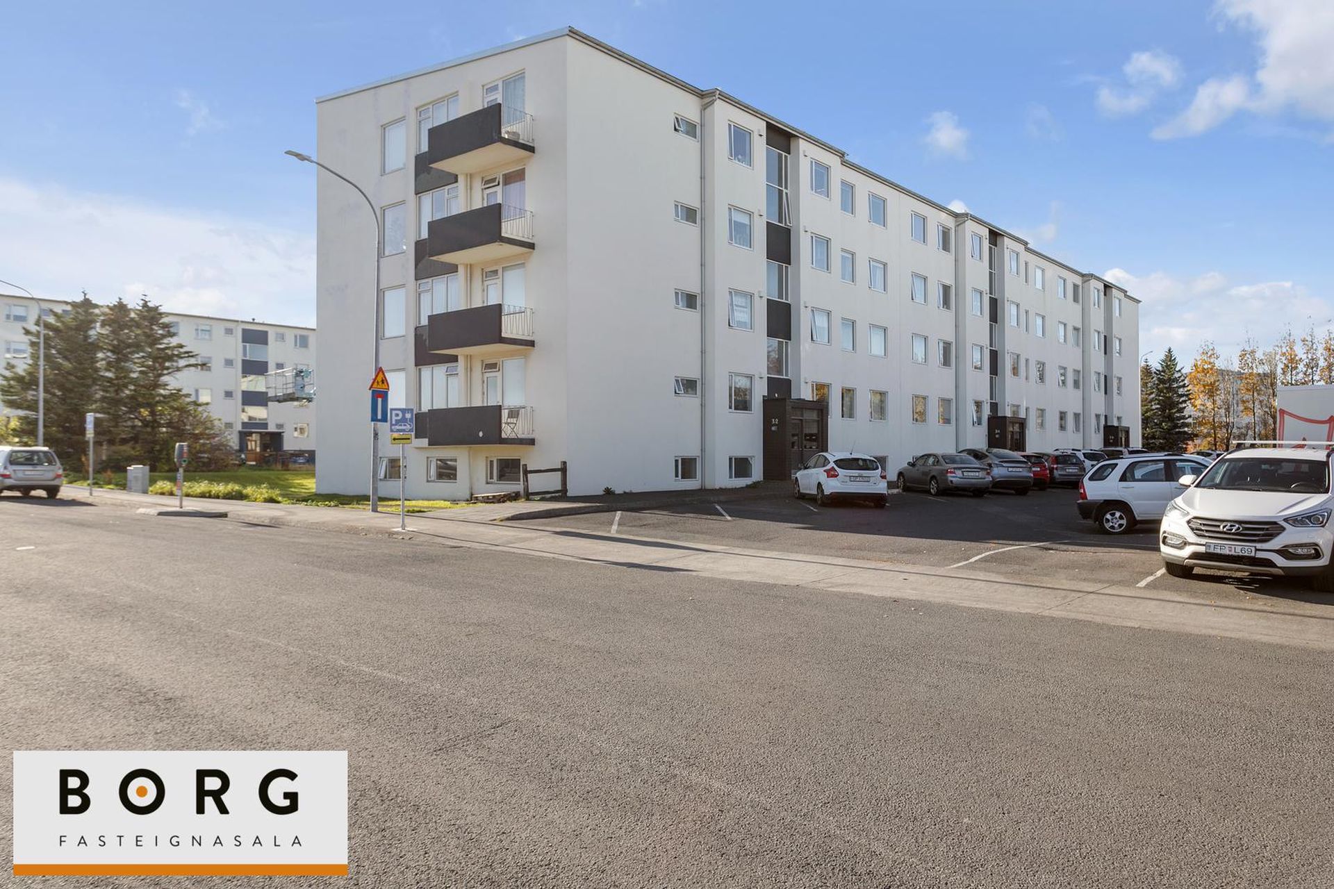 Álftamýri 32, 108 Reykjavík