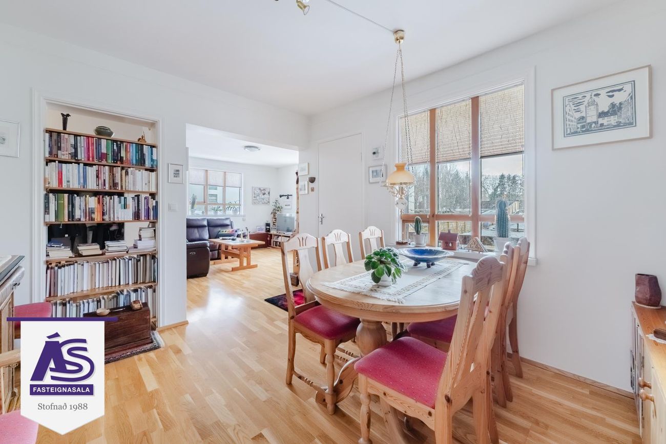 Efstasund 98, 104 Reykjavík