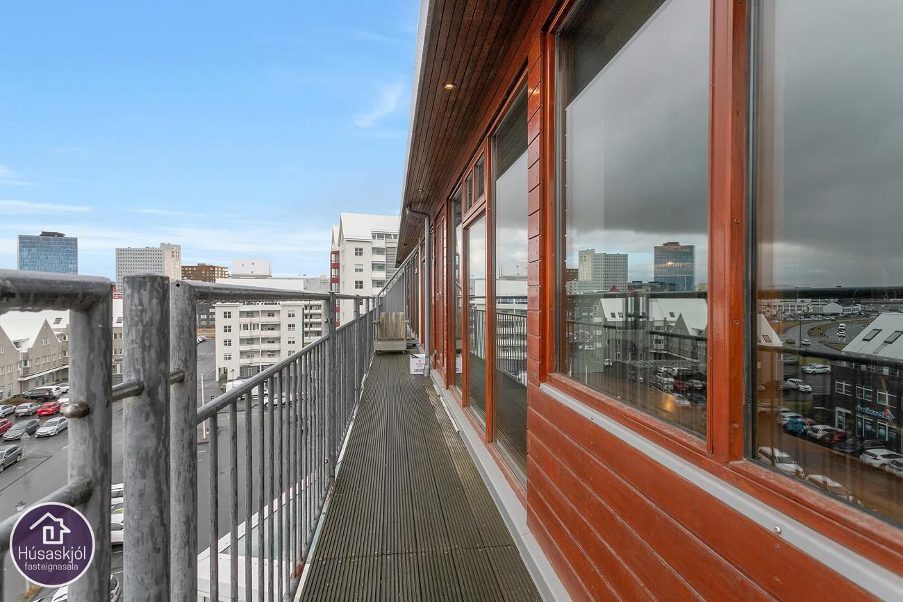 Skúlagata 32, 101 Reykjavík