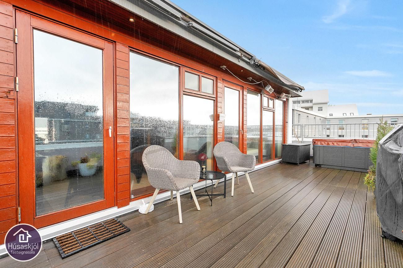 Skúlagata 32, 101 Reykjavík