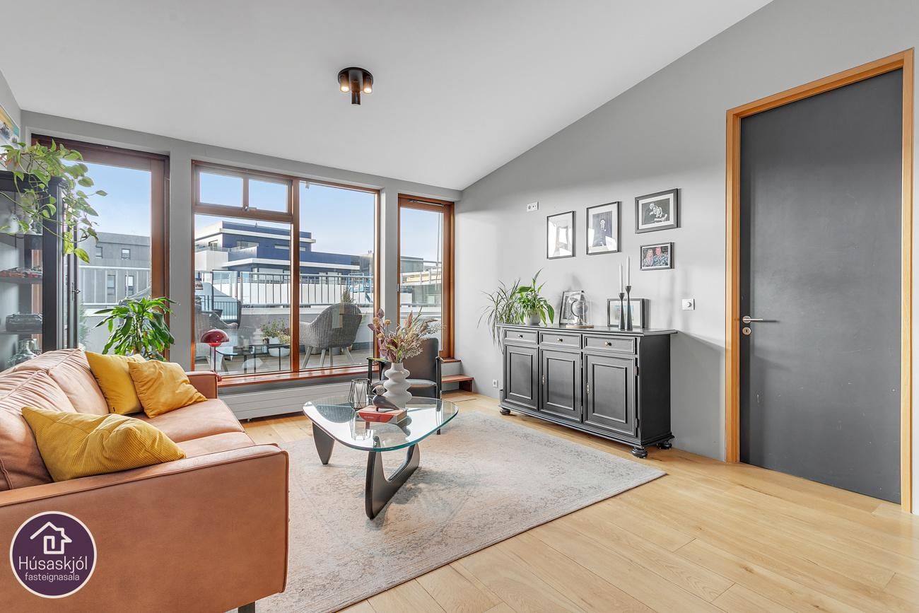 Skúlagata 32, 101 Reykjavík