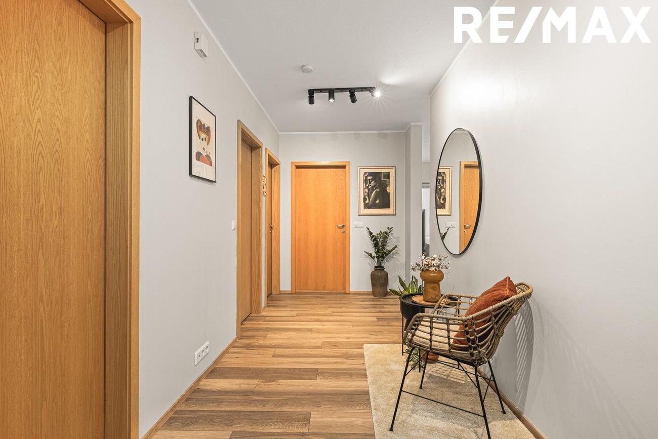 Skólabraut 3, 260 Reykjanesbær