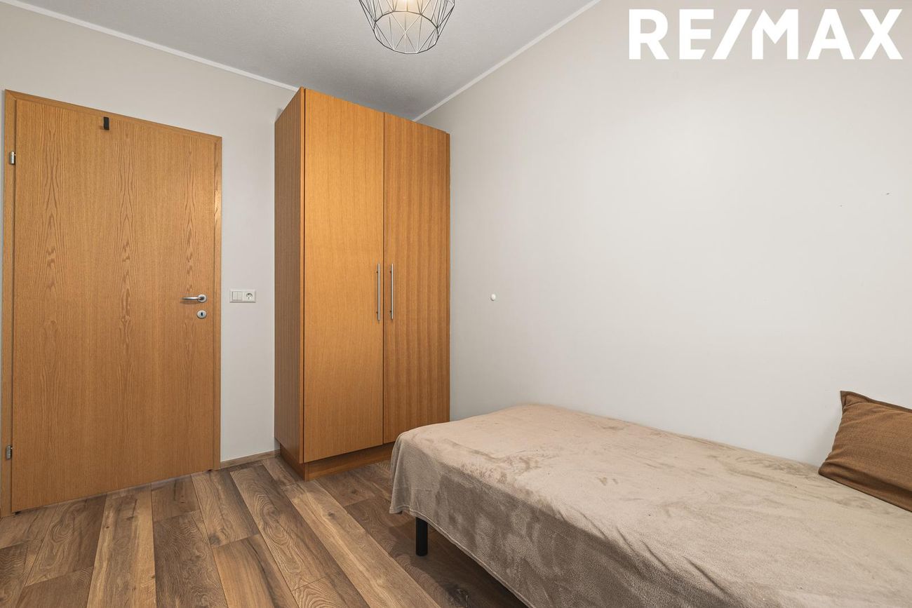 Skólabraut 3, 260 Reykjanesbær