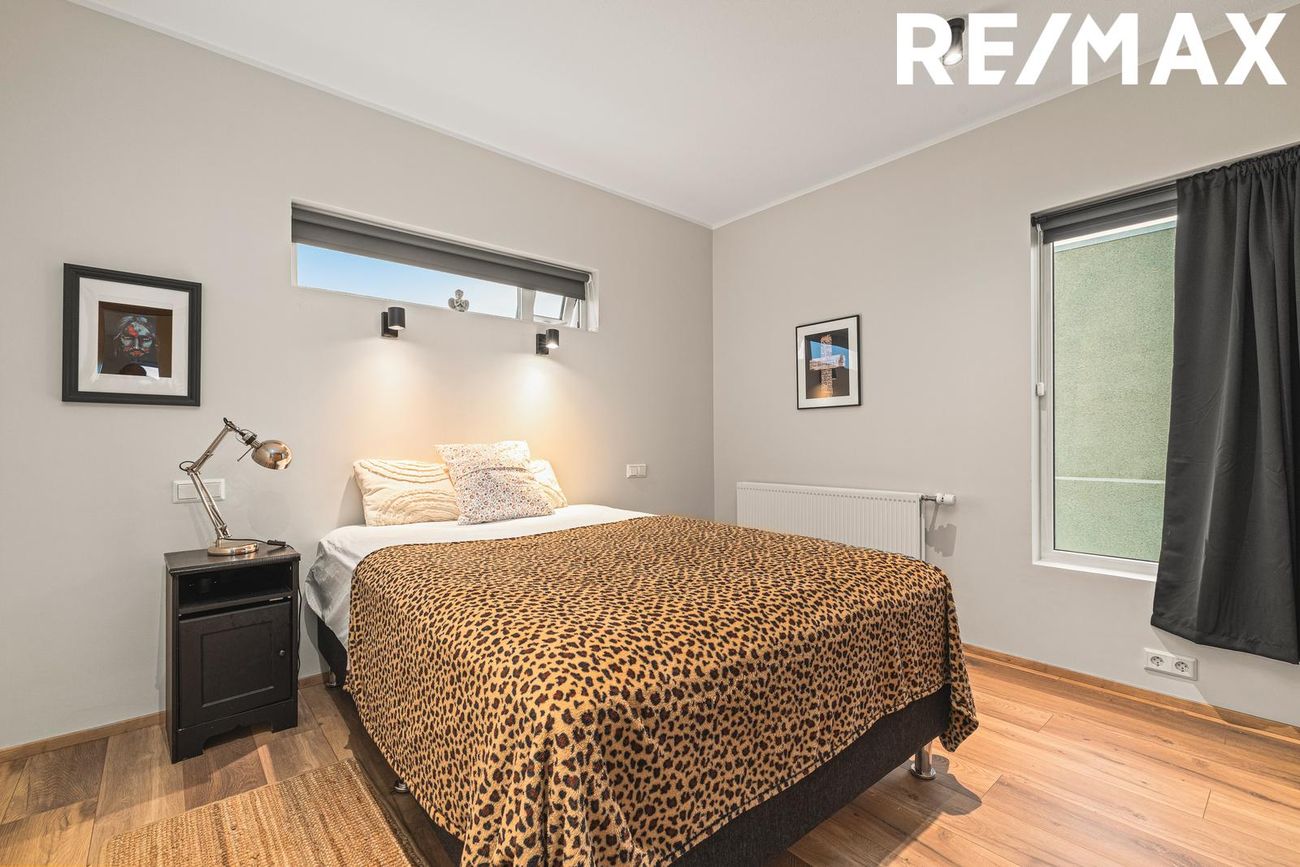 Skólabraut 3, 260 Reykjanesbær