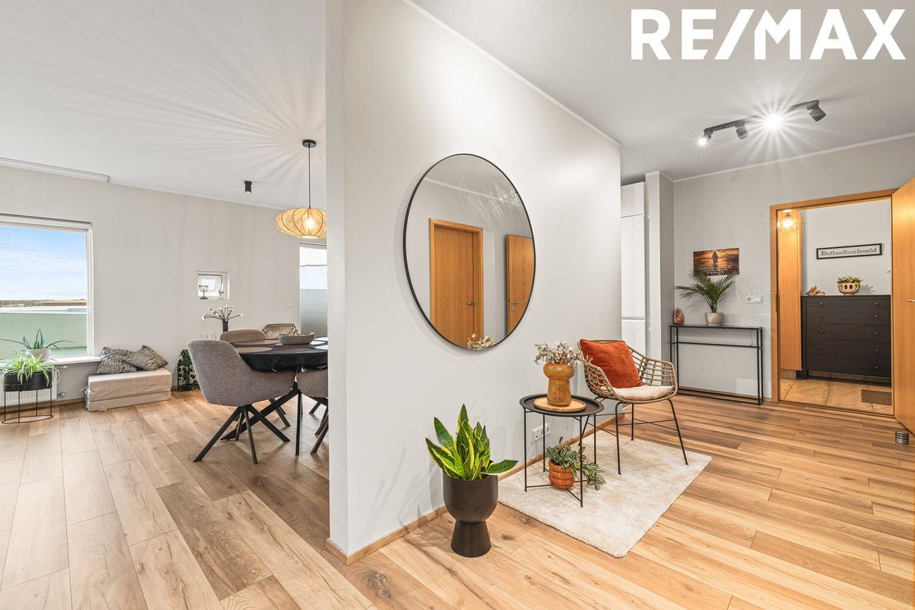 Skólabraut 3, 260 Reykjanesbær