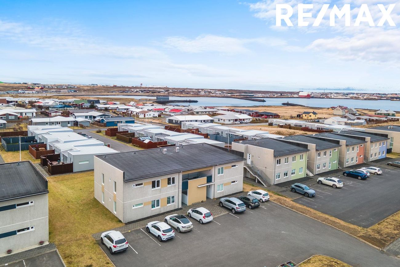 Skólabraut 3, 260 Reykjanesbær