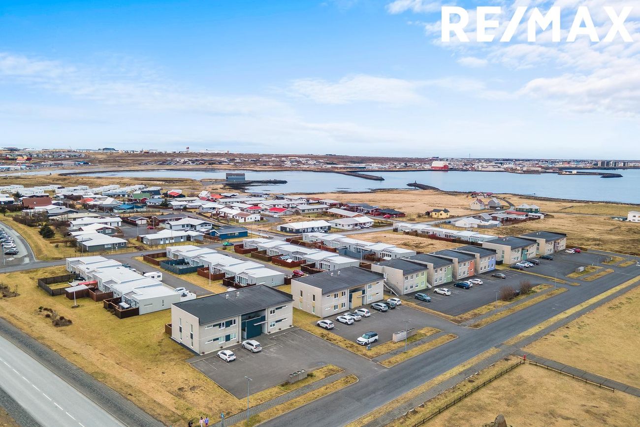 Skólabraut 3, 260 Reykjanesbær