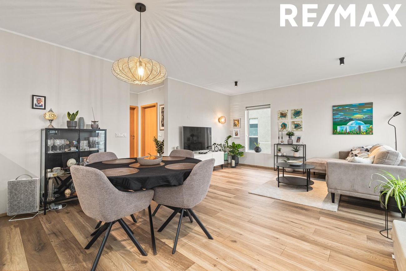 Skólabraut 3, 260 Reykjanesbær