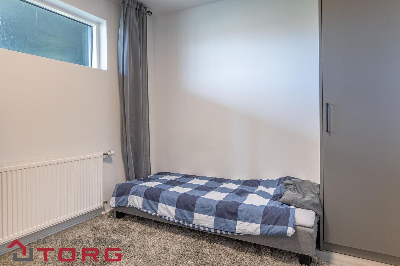 Dalsbraut 34, 260 Reykjanesbær
