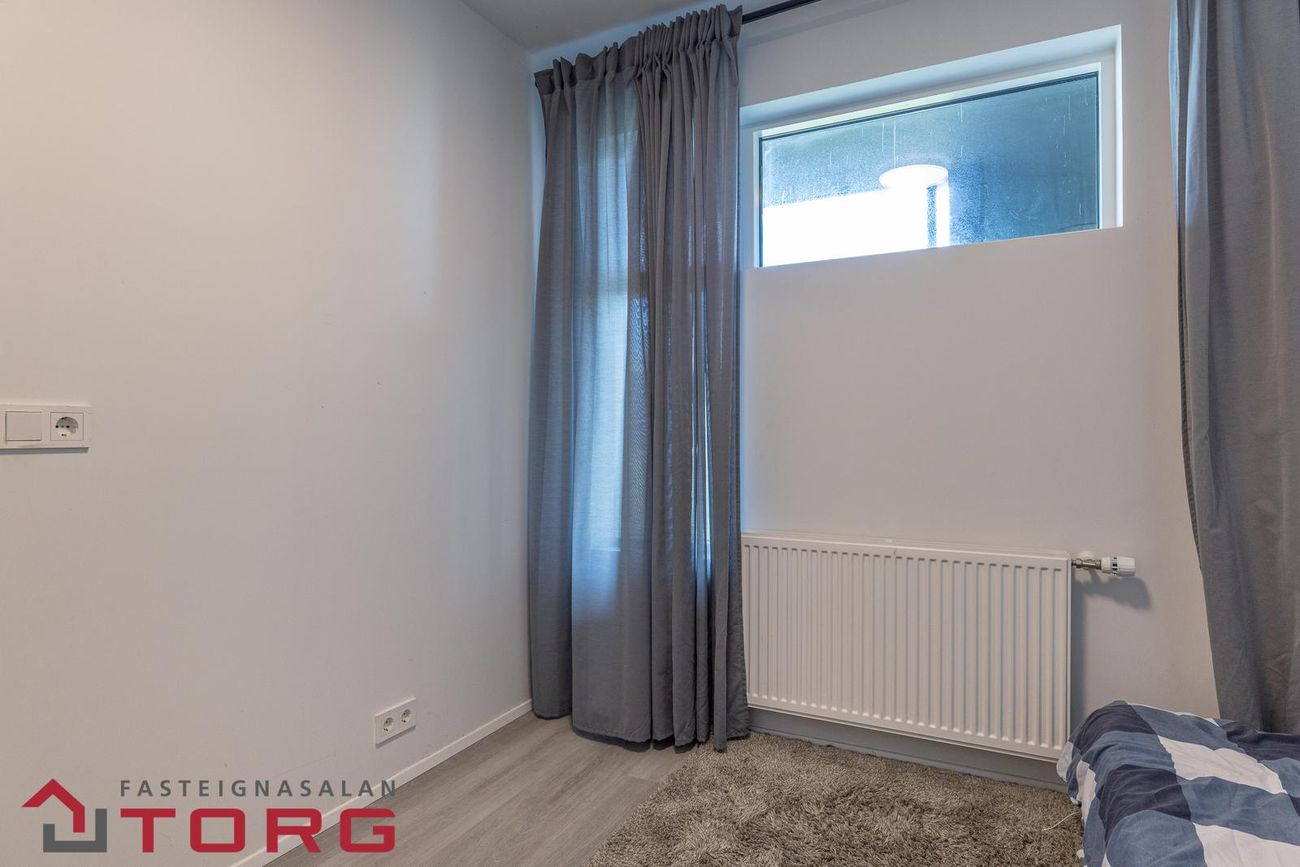 Dalsbraut 34, 260 Reykjanesbær