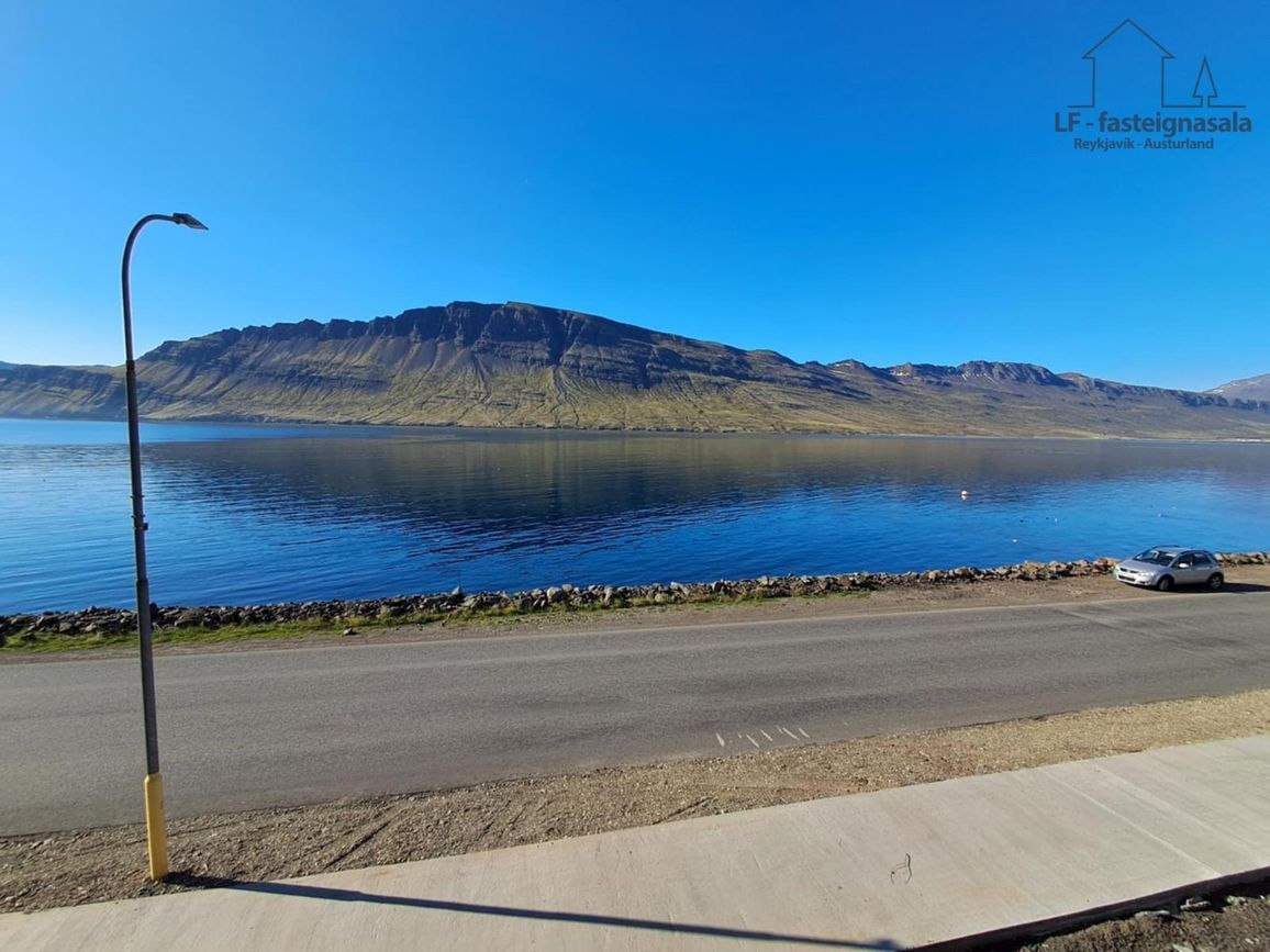 Hafnarbraut 40, 740 Fjarða