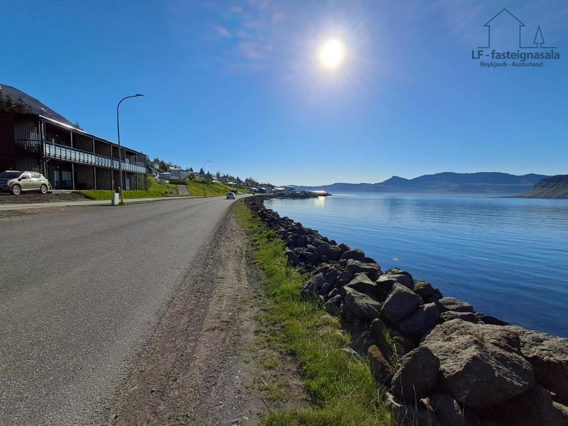 Hafnarbraut 40, 740 Fjarða