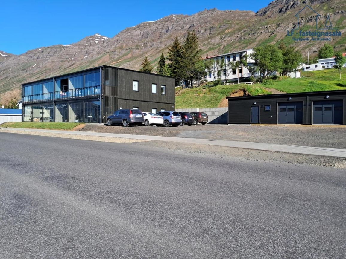 Hafnarbraut 40, 740 Fjarða
