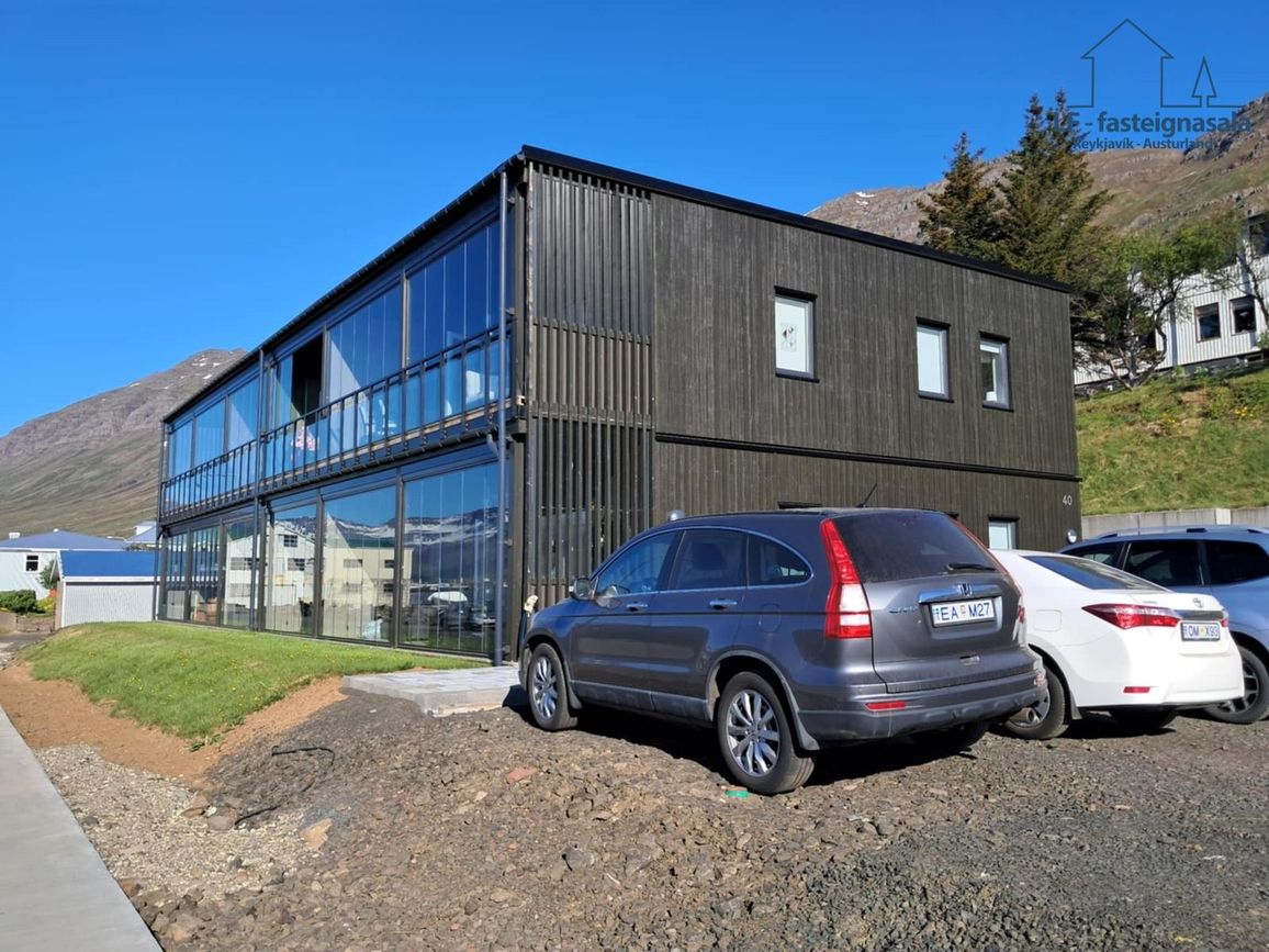 Hafnarbraut 40, 740 Fjarða
