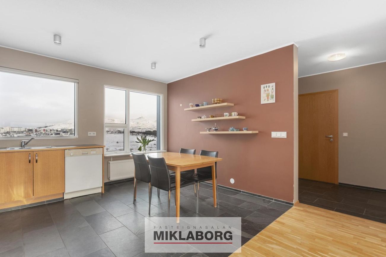 Marteinslaug 10, 113 Reykjavík
