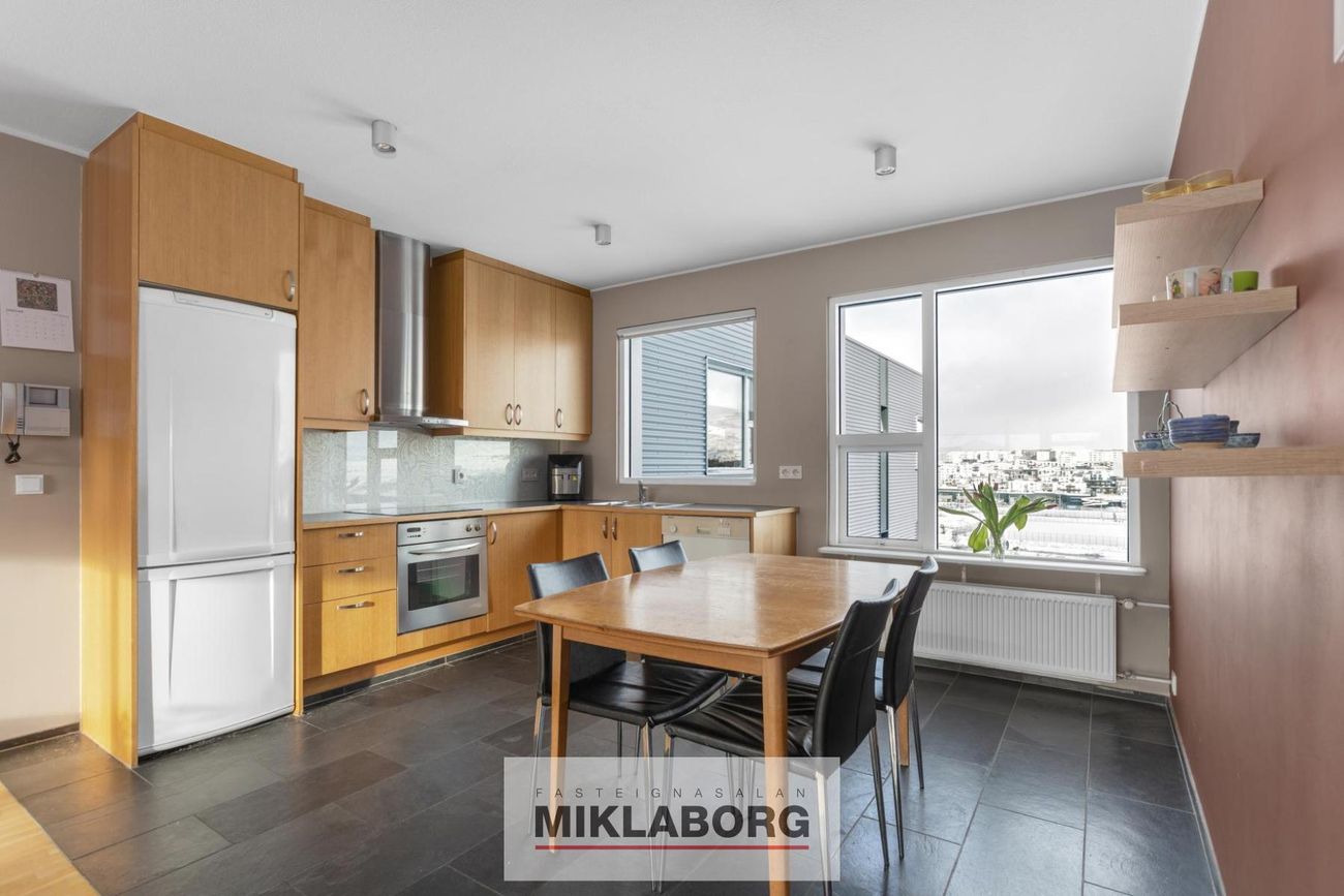 Marteinslaug 10, 113 Reykjavík