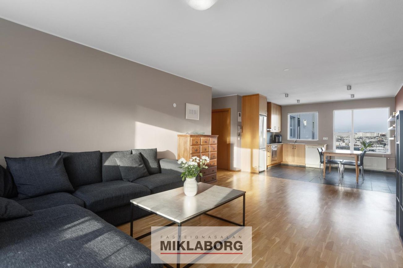 Marteinslaug 10, 113 Reykjavík