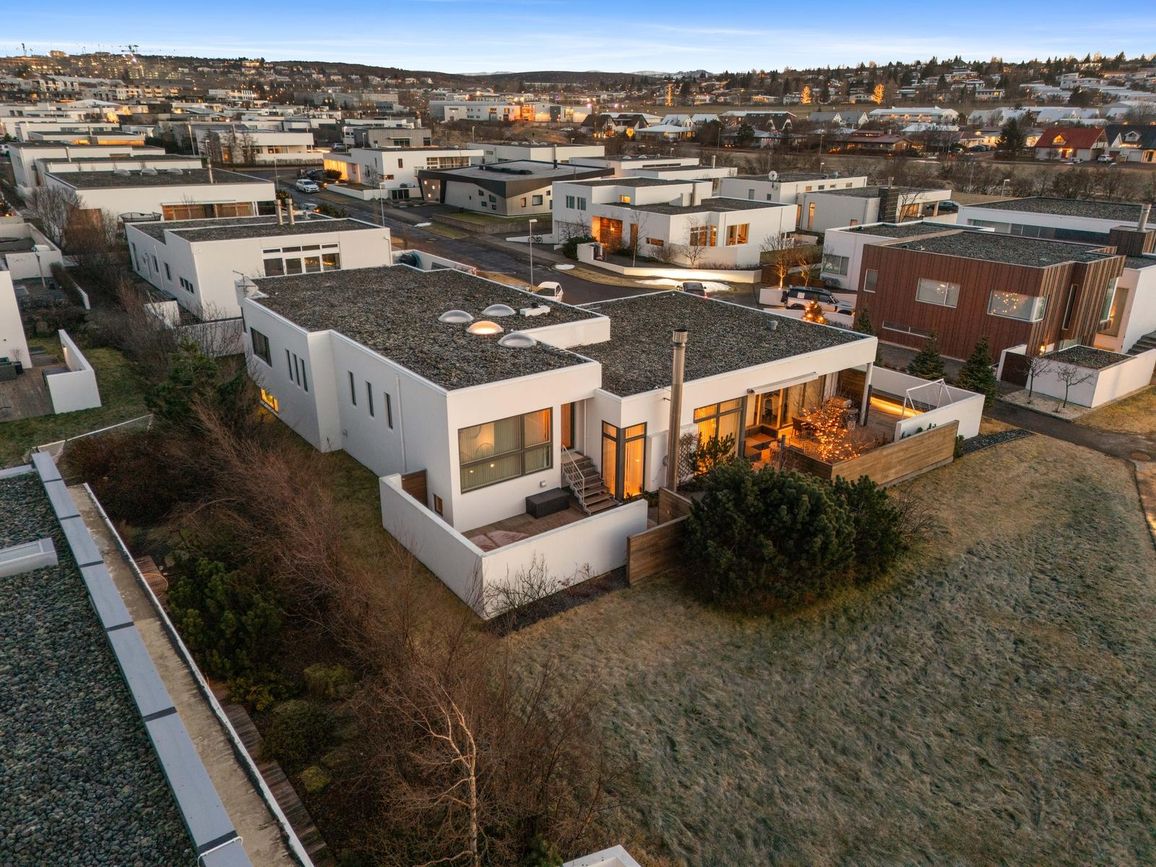 Kaldakur 8 - 0101, 210 Garðabær