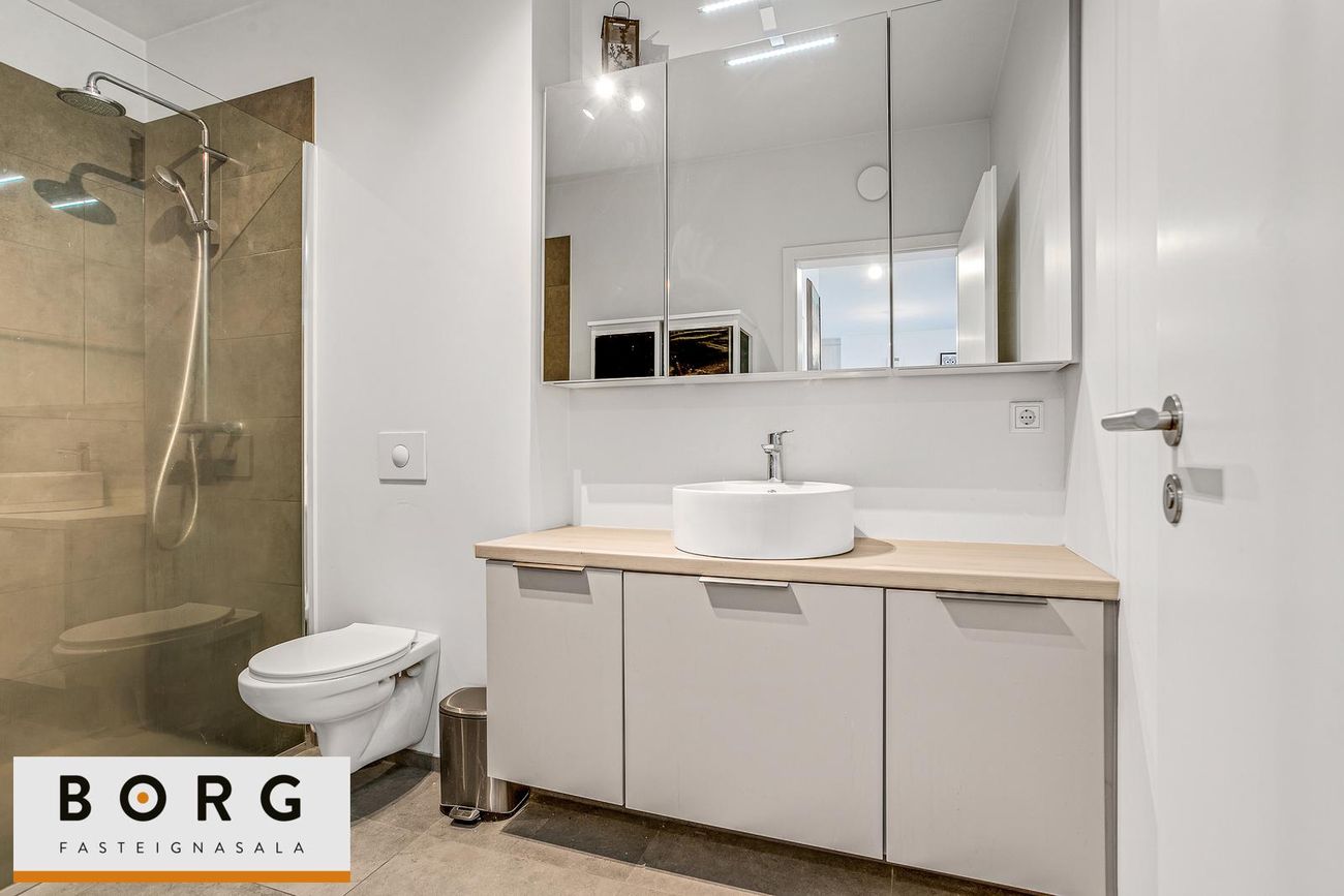 Holtsvegur 9, 210 Garðabær