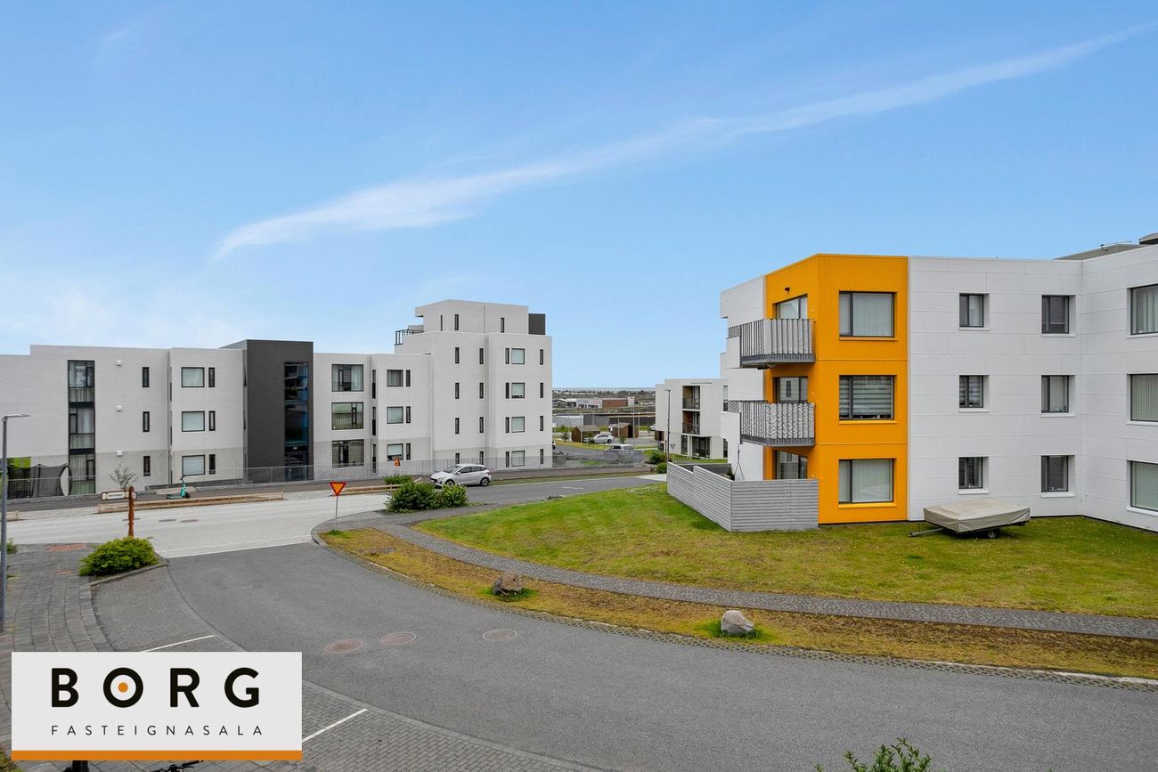 Holtsvegur 9, 210 Garðabær