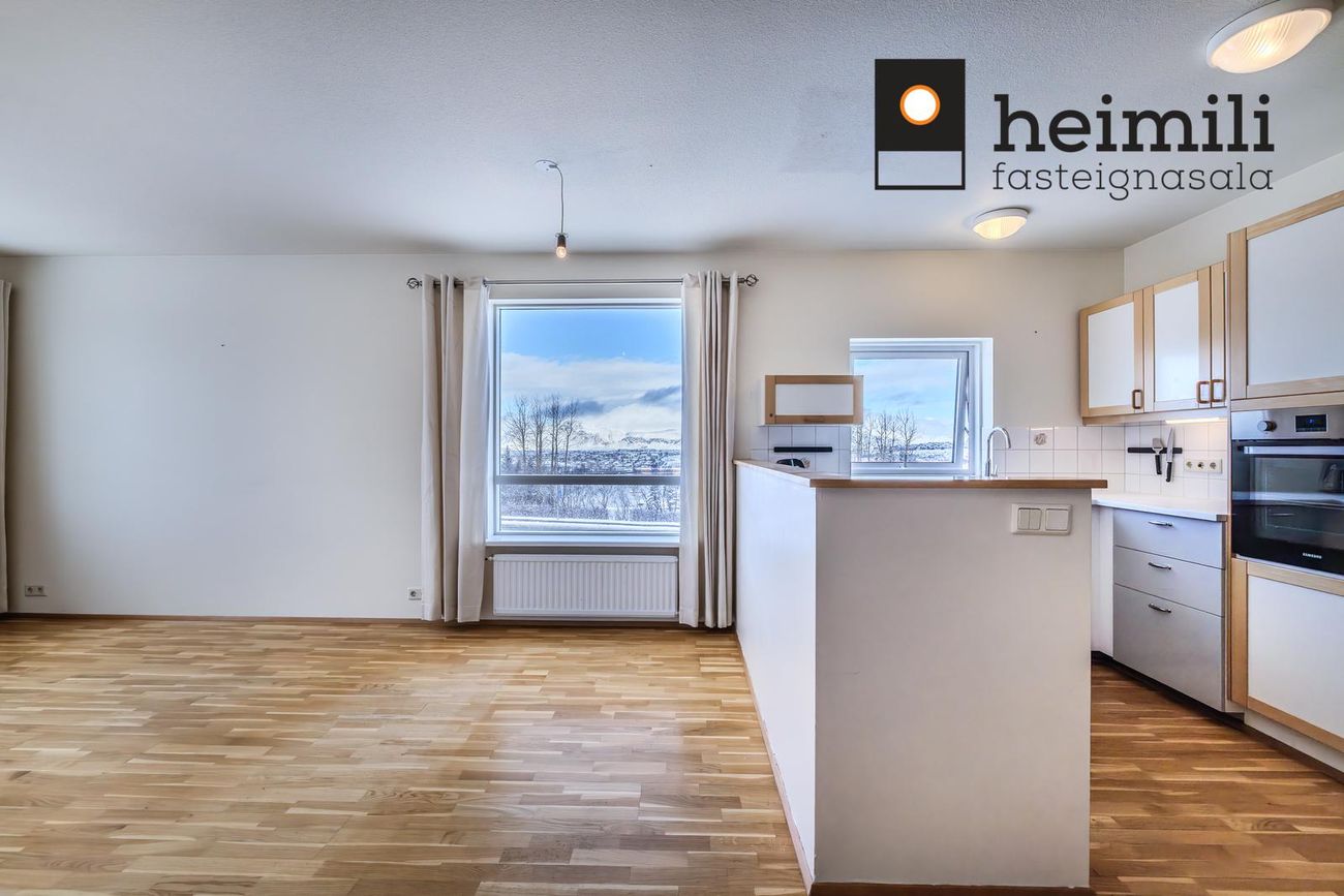 Hraunbær 103, 110 Reykjavík