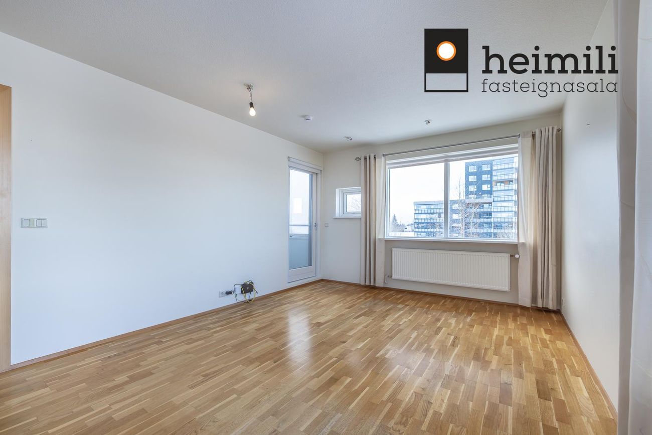 Hraunbær 103, 110 Reykjavík