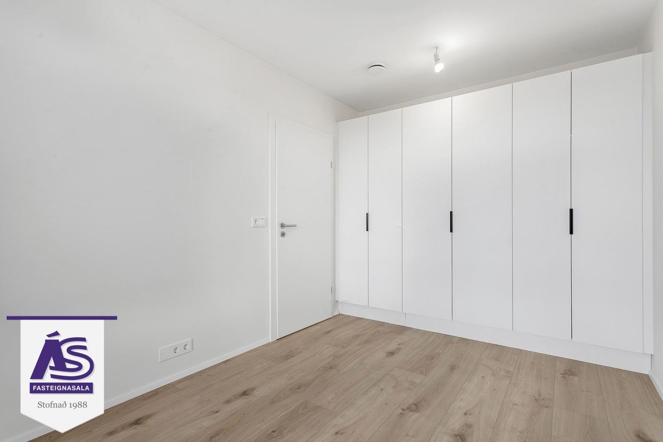 Áshamar 26 - 0404, 221 Hafnarfjörður