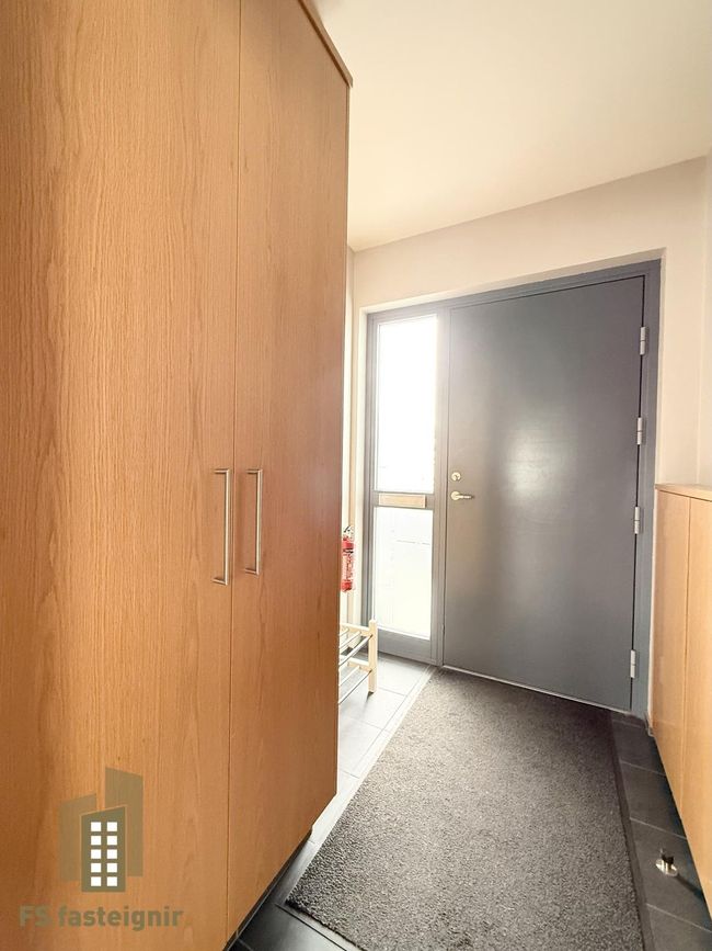 Jaðarstún 12, 600 Akureyri