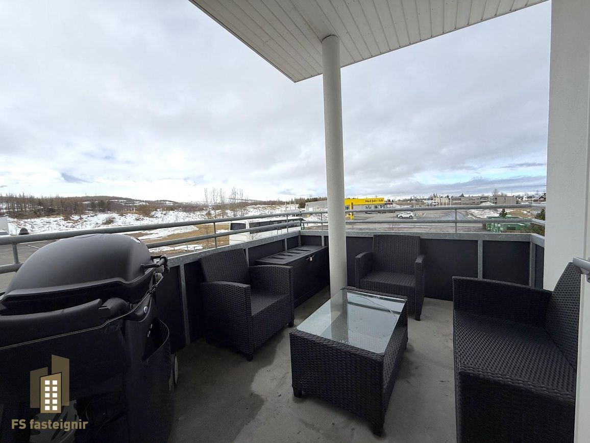 Jaðarstún 12, 600 Akureyri