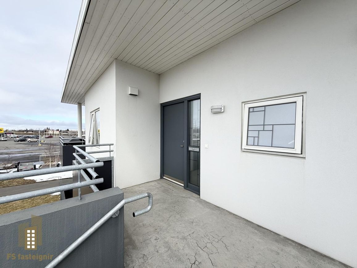 Jaðarstún 12, 600 Akureyri