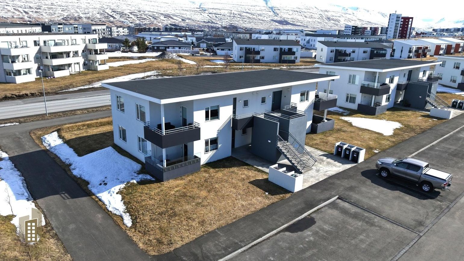 Jaðarstún 12, 600 Akureyri