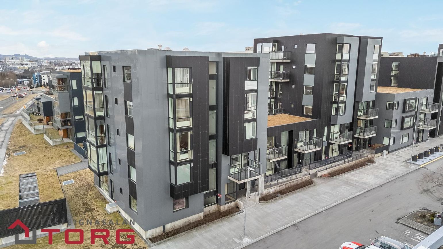 Efstaleiti 11, 103 Reykjavík