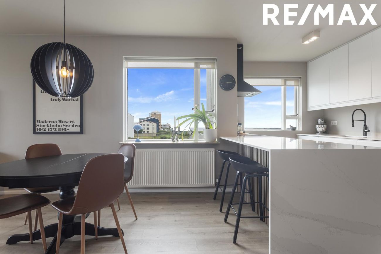 Móabarð 34, 220 Hafnarfjörður