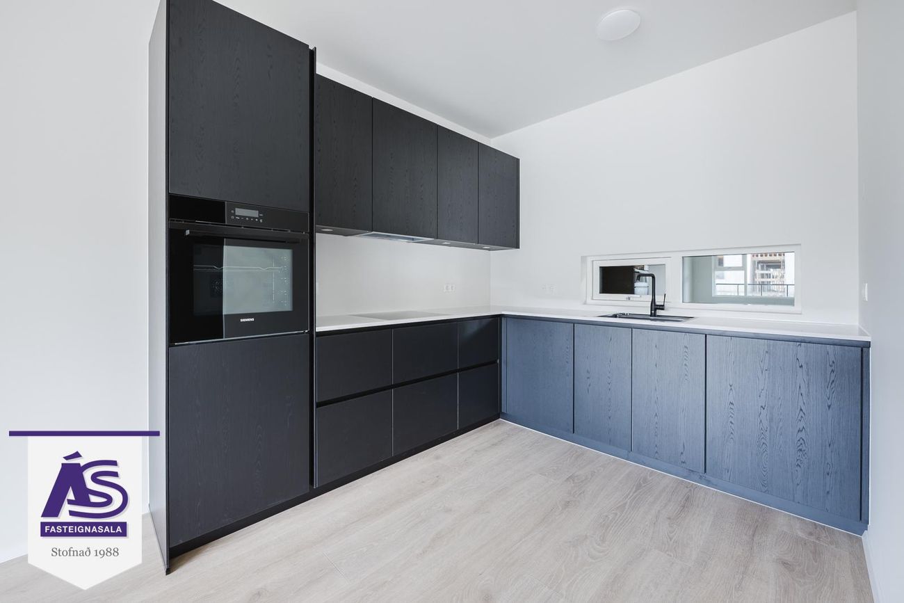 Baughamar 3 - 0402, 221 Hafnarfjörður