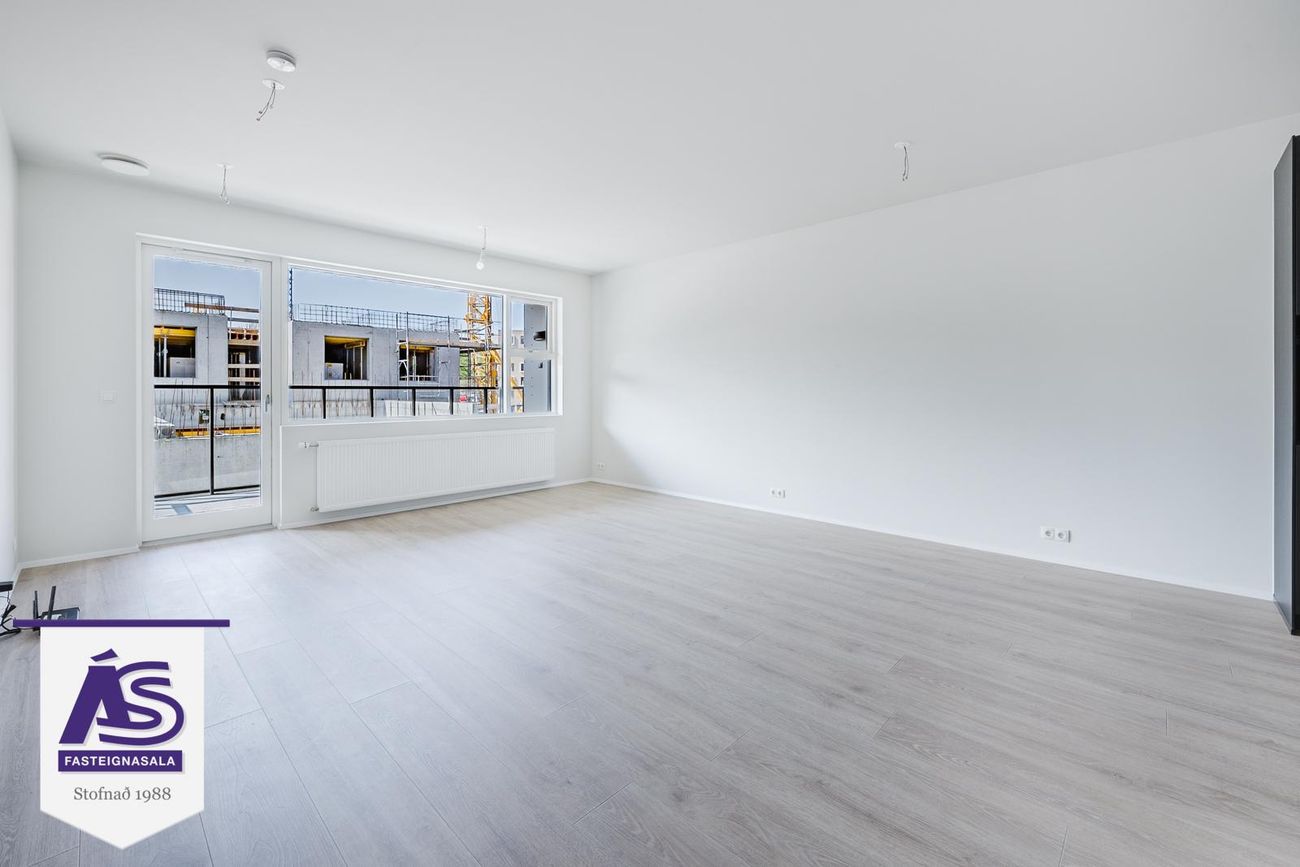 Baughamar 3 - 0402, 221 Hafnarfjörður