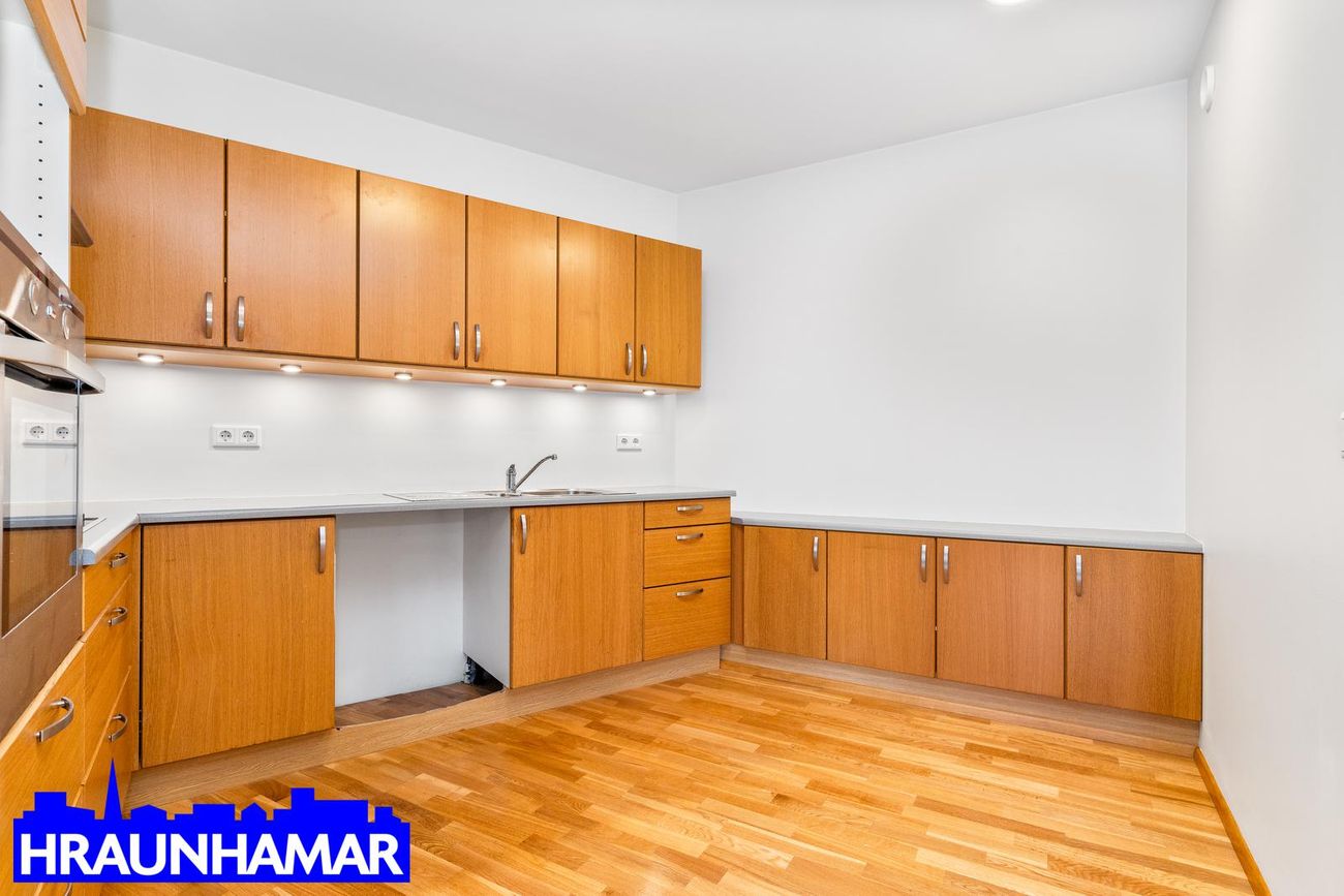 Flatahraun 1, 220 Hafnarfjörður