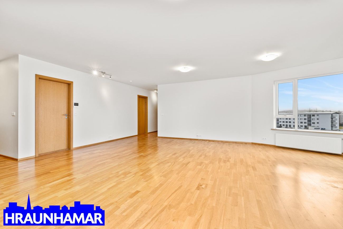 Flatahraun 1, 220 Hafnarfjörður