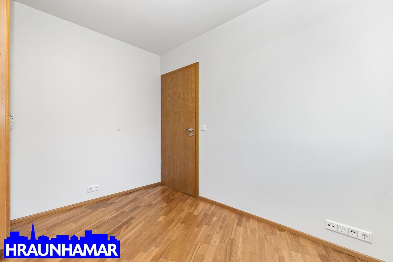 Flatahraun 1, 220 Hafnarfjörður