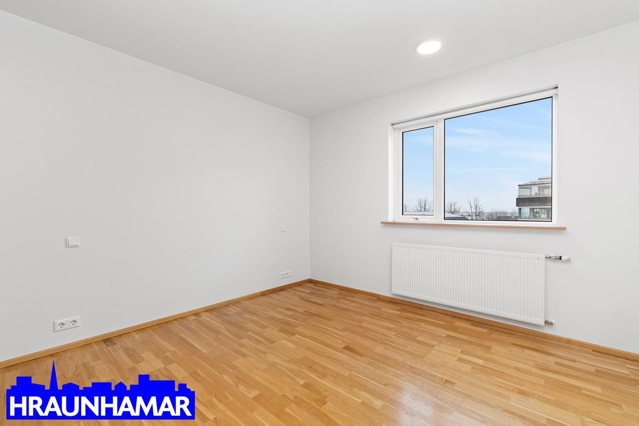 Flatahraun 1, 220 Hafnarfjörður