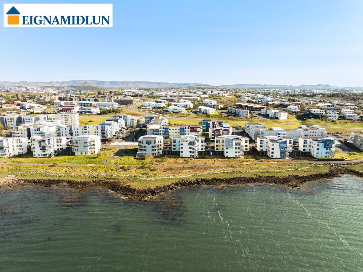Strandvegur 15, 210 Garðabær
