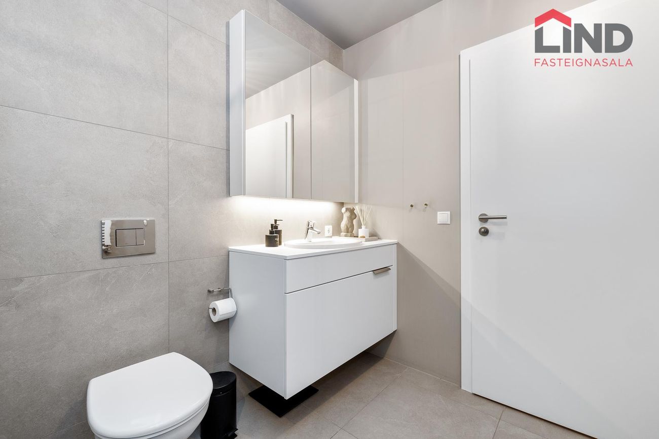 Hafnarbraut 12C - 0308, 200 Kópavogur