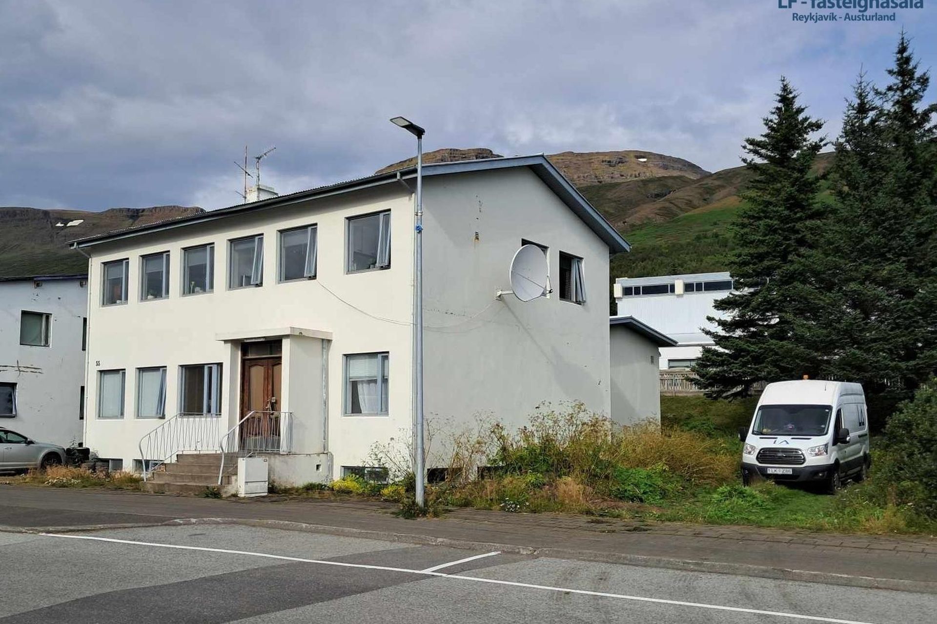 Strandgata 55, 735 Fjarða