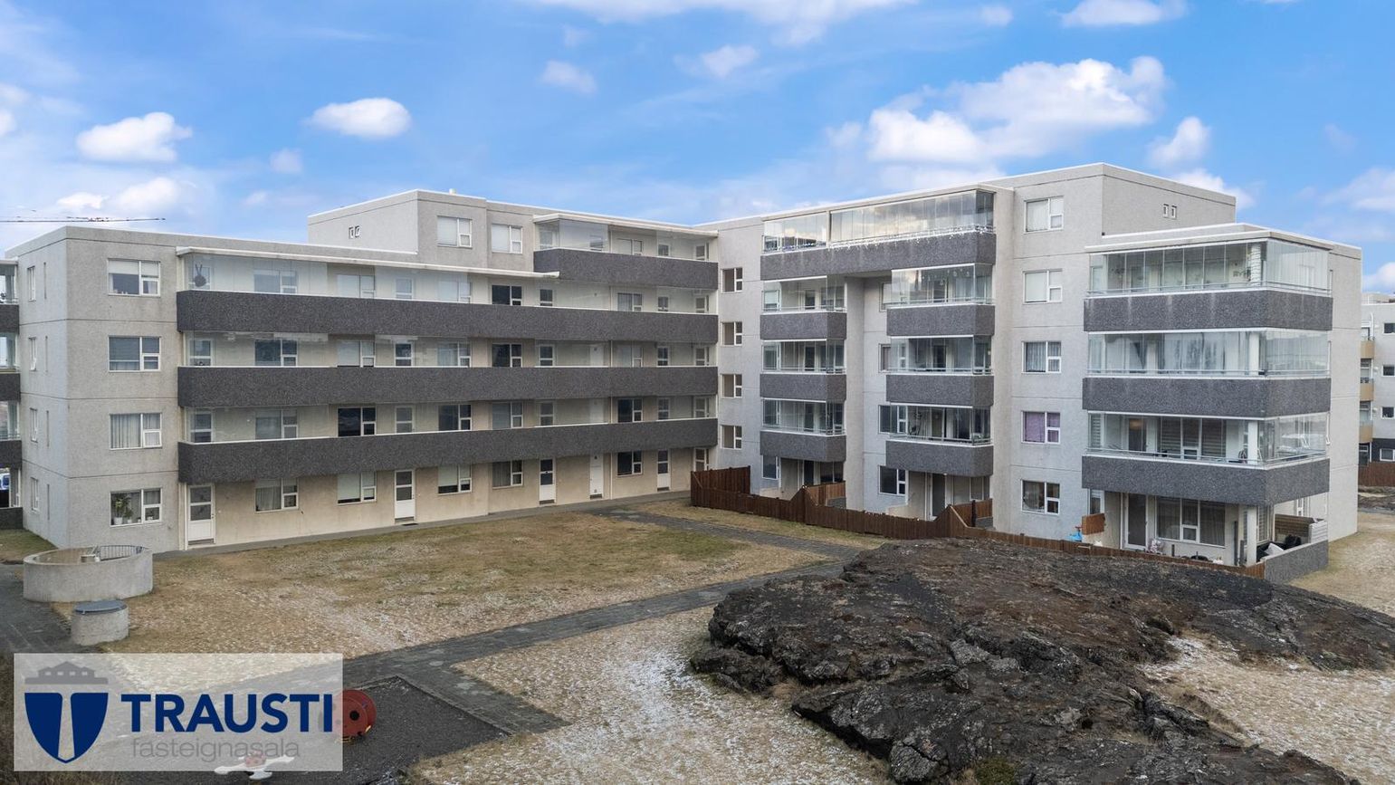 Eskivellir 7, 221 Hafnarfjörður