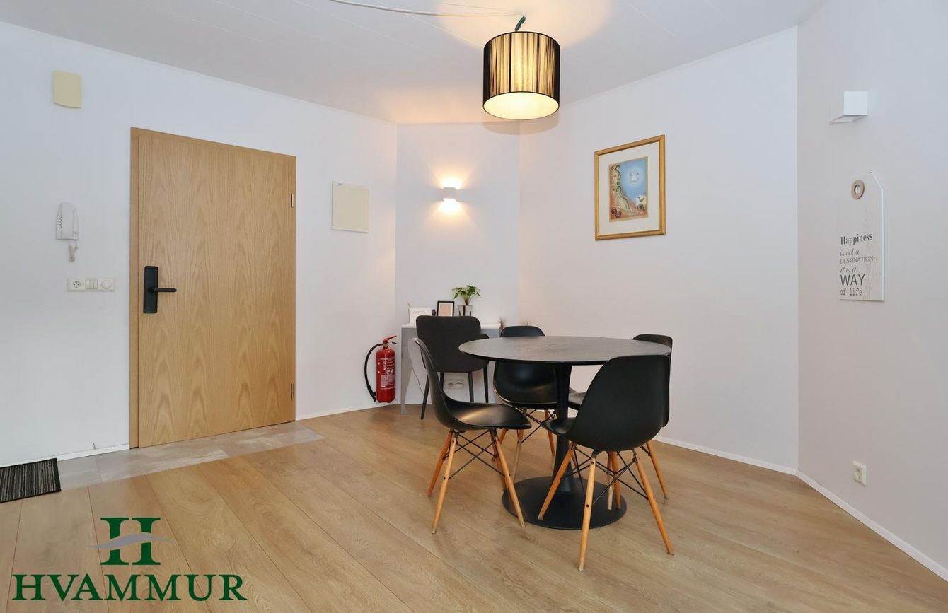 Hafnarstræti 100, 600 Akureyri