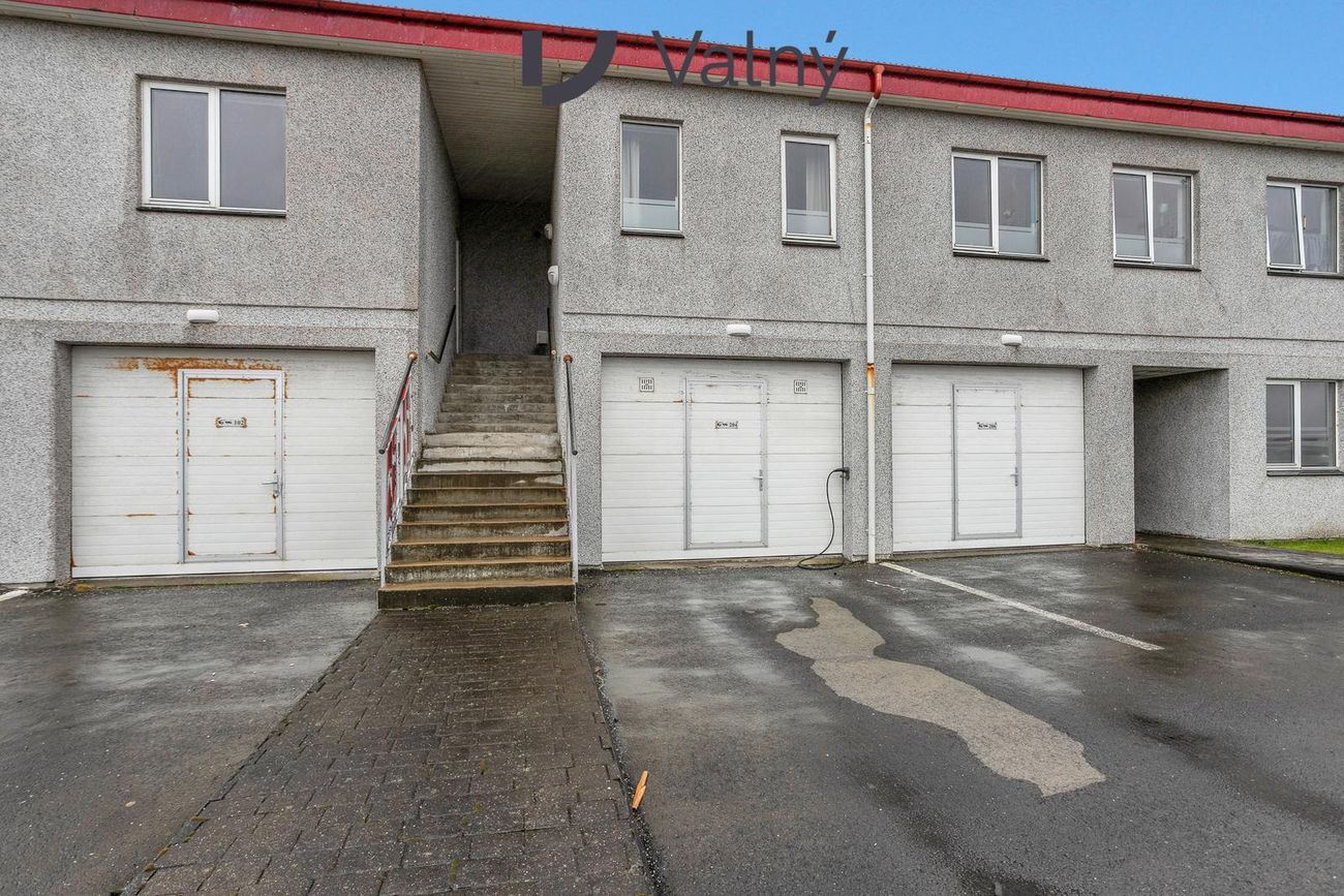 Tjarnabakki 14, 260 Reykjanesbær
