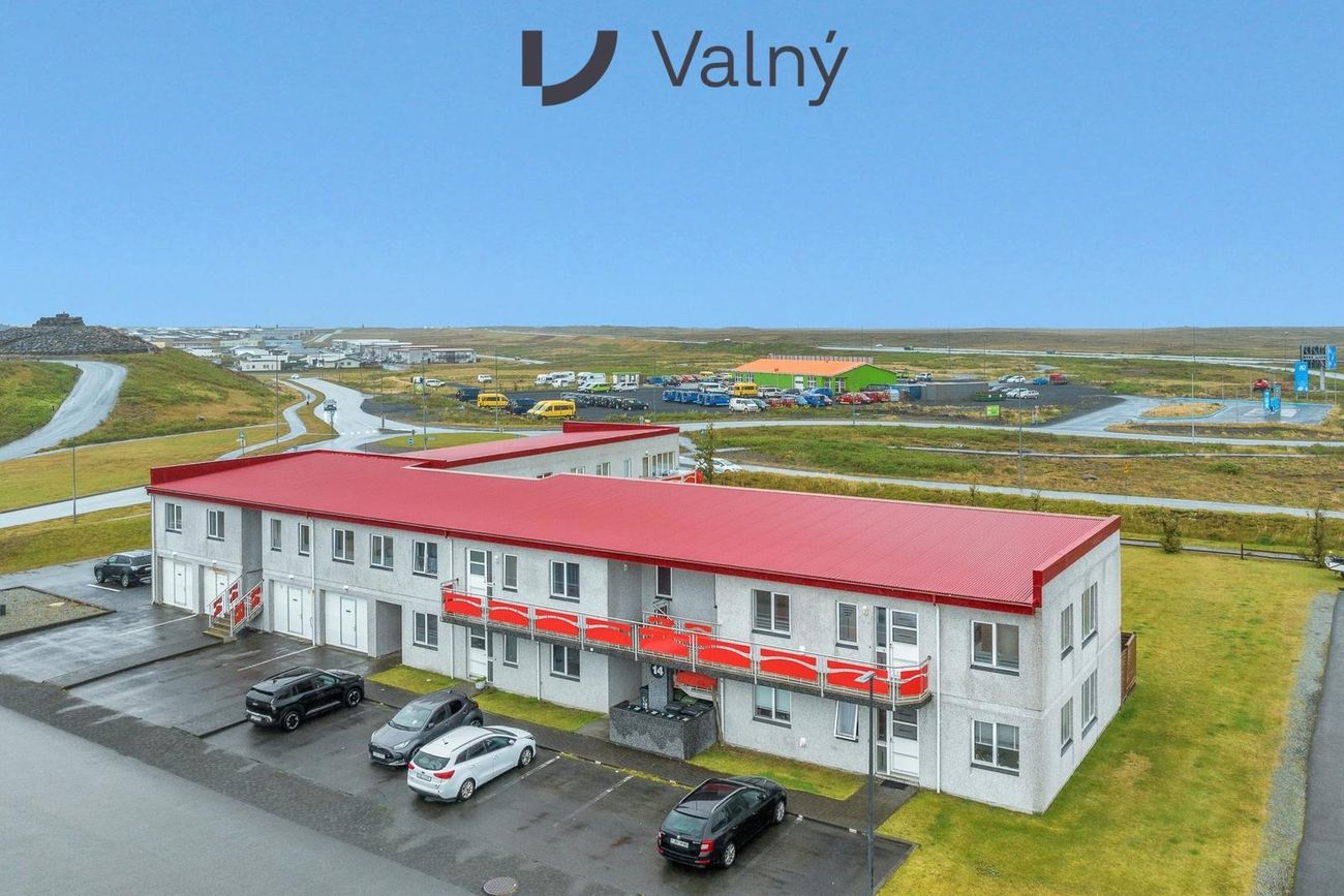 Tjarnabakki 14, 260 Reykjanesbær