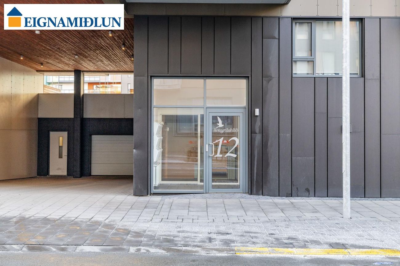 Smyrilshlíð 12, 102 Reykjavík